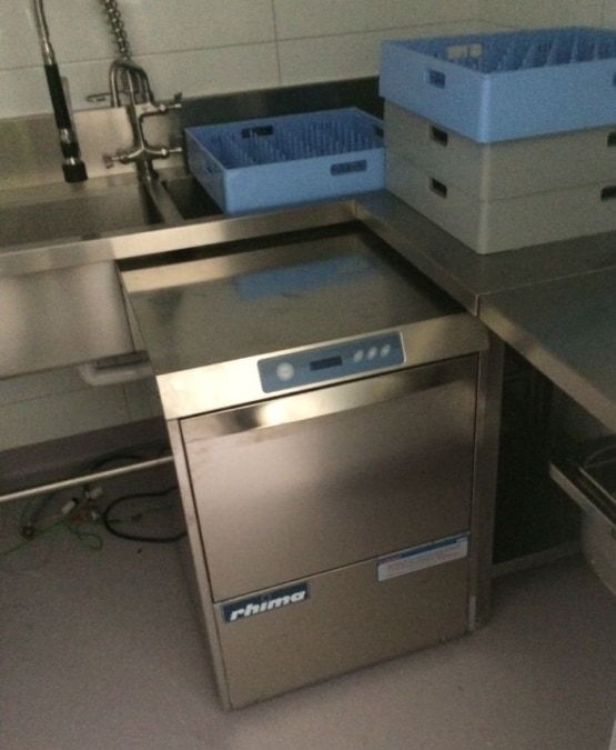 Optima 500 glass washer installed at Laurent