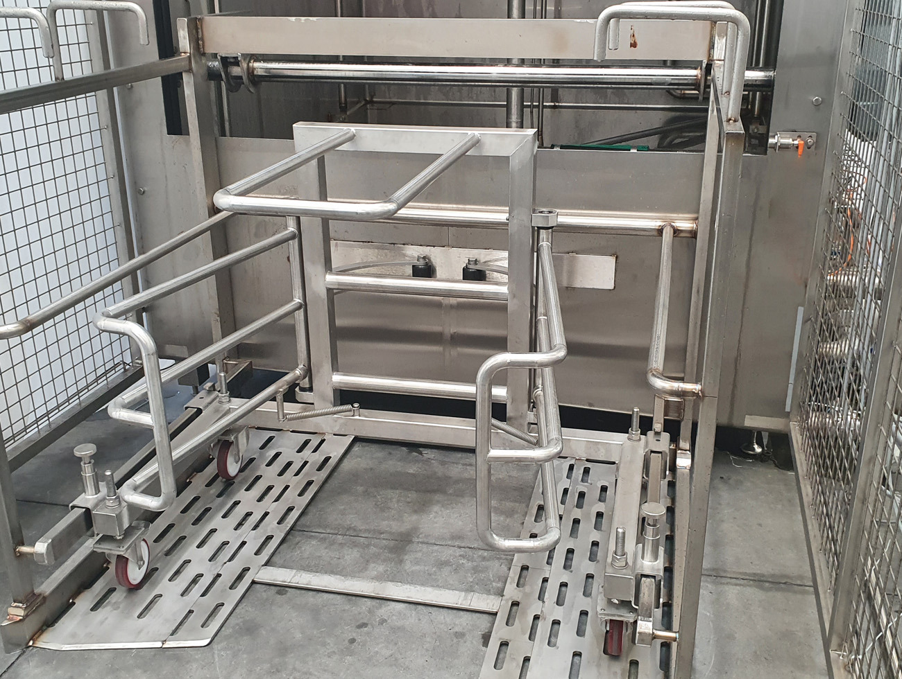 240ltr Wheelie Bin Washers